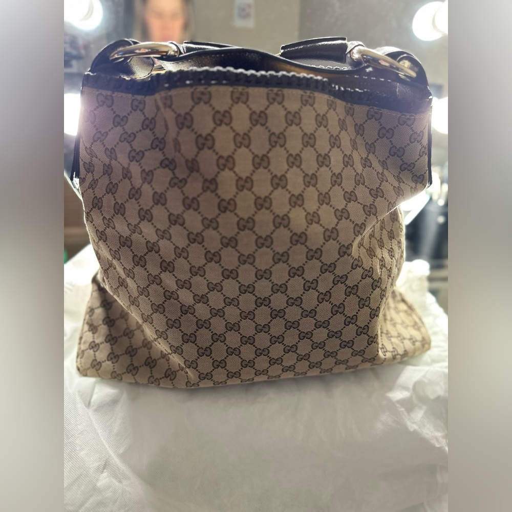 Authentic Gucci horse buckle Boho bag Large size